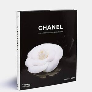 CHANEL BOOK: COLLECTIONS CREATIONS DESIGN ARCHIVE HARDCOVER EARLY 00s NEW SEALED